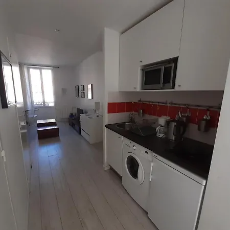 Apartment Biarritz, 1 Piece, 2 Personnes - Fr-1-239-760 Biarritz